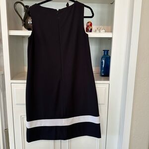 Preston York- size 8 never worn- excellent cond